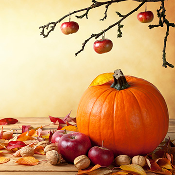 Pumpkin with nuts and apples